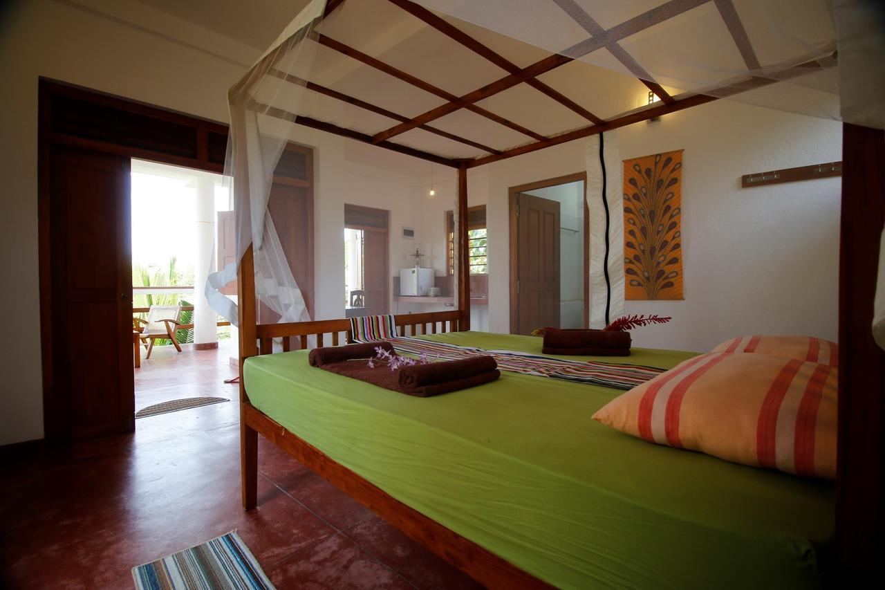 Hotel Peacock Land à Tangalle Extérieur photo