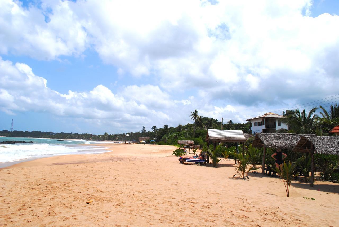 Hotel Peacock Land à Tangalle Extérieur photo
